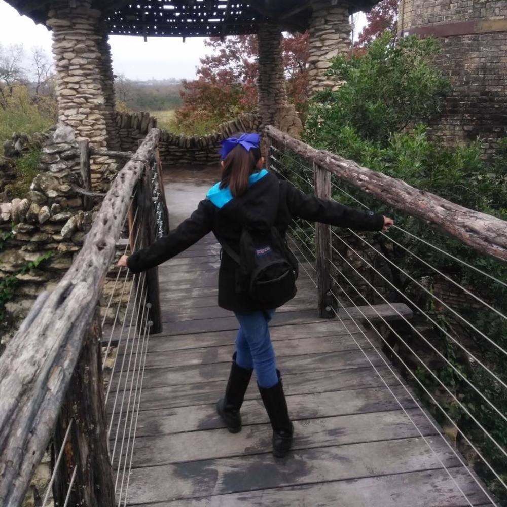 Meet your Posher, Nixa